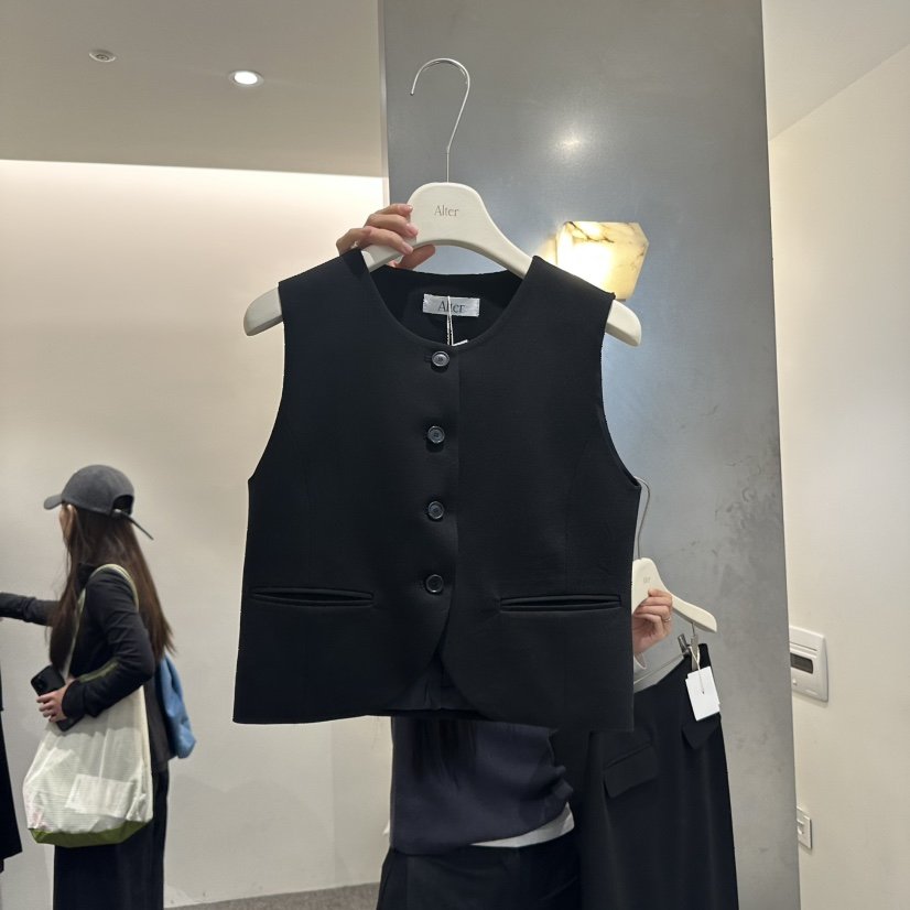 ALTER韓國㊣直郵東大門代購女裝新款休閑時尚推薦熱賣25春夏馬甲Alter馬甲