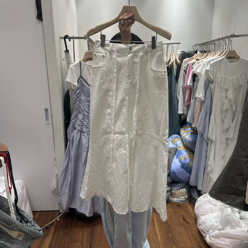 BERTHA韓國直郵㊣東大門實拍女裝新款25春夏時尚人氣長裙復古BERTHA長裙
