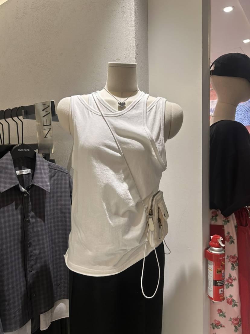 OVER NEAR韓國直郵㊣東大門實拍女裝新品時尚推薦吊帶背心OVER NEAR吊帶/背心