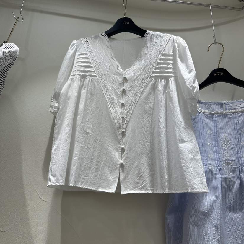 BIKINI韓國㊣直郵東大門代購女裝新款休閑時尚襯衫蕾絲衫刺繡BIKINI襯衫/蕾絲衫