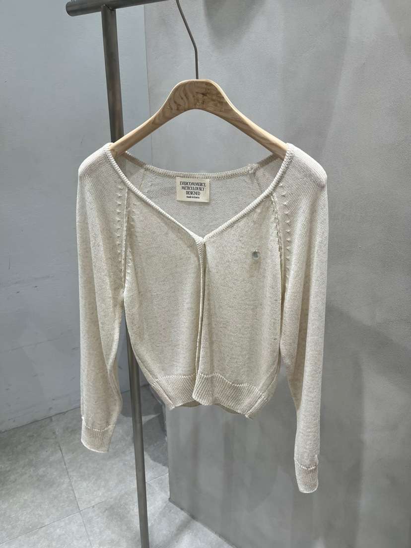 EVERCOMMERCE METICULOUSLY DESIGNED韓國㊣直郵東大門代購女裝新款人氣針織衫開衫EVERCOMMERCE METICULOUSLY DESIGNED針織衫