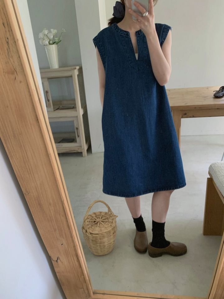 MARE韓國㊣直郵東大門代購女裝新品推薦熱賣時尚休閑連衣裙V領MARE連衣裙