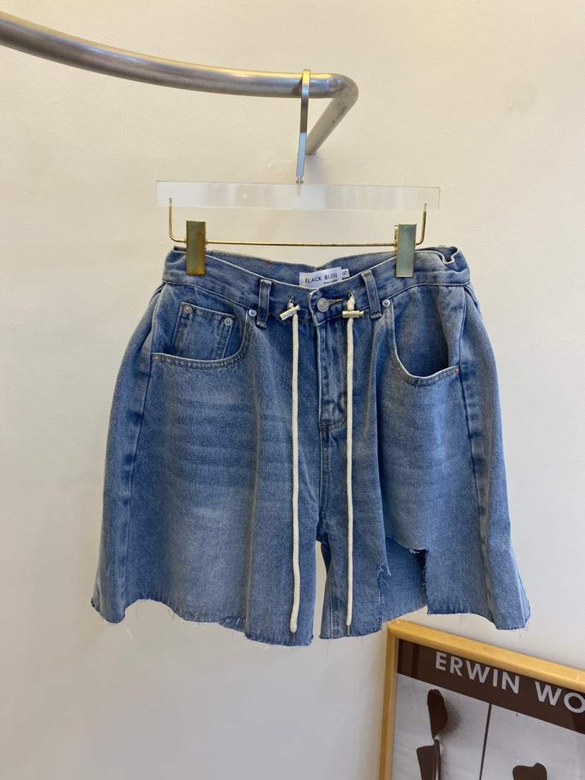 BLACK BIJOU東大門㊣實拍女裝新品推薦休閑職業25春夏短褲破洞BLACK BIJOU短褲