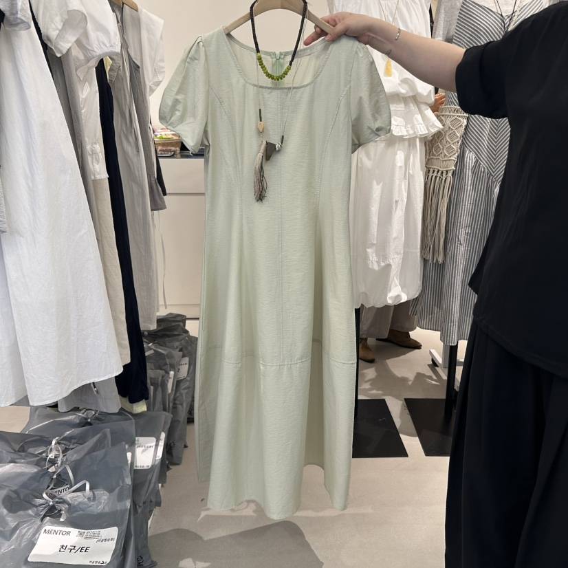 MENTOR東大門㊣實拍女士新款熱賣真品職業休閑連衣裙不含飾品MENTOR連衣裙