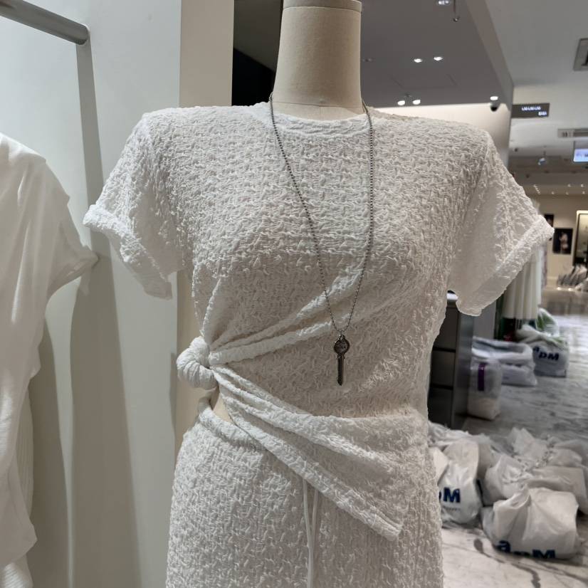 LOVE SOME東大門㊣代購女裝新品25春夏真品熱賣職業T恤紐扣LOVE SOMET恤