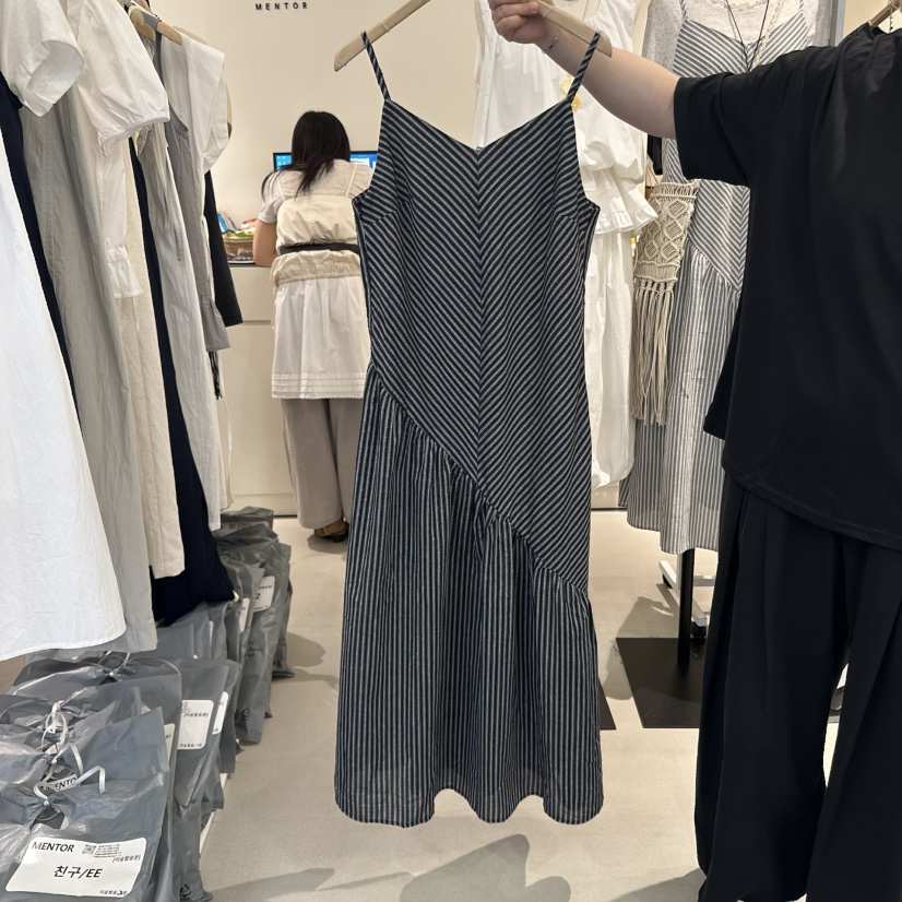 MENTOR東大門㊣直郵女士新款真品推薦職業休閑連衣裙不含內搭MENTOR連衣裙