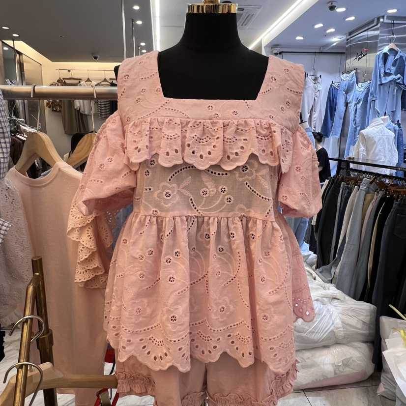 BEEN-A東大門㊣實拍女裝新品時尚25春夏人氣襯衫蕾絲衫刺繡BEEN-A襯衫/蕾絲衫