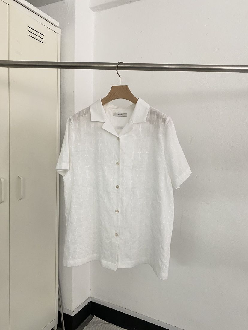 BOUTIQUE SEOUL-P東大門㊣直郵女裝新款25春夏襯衫蕾絲衫But ton/BOUTIQUE SEOUL襯衫/蕾絲衫