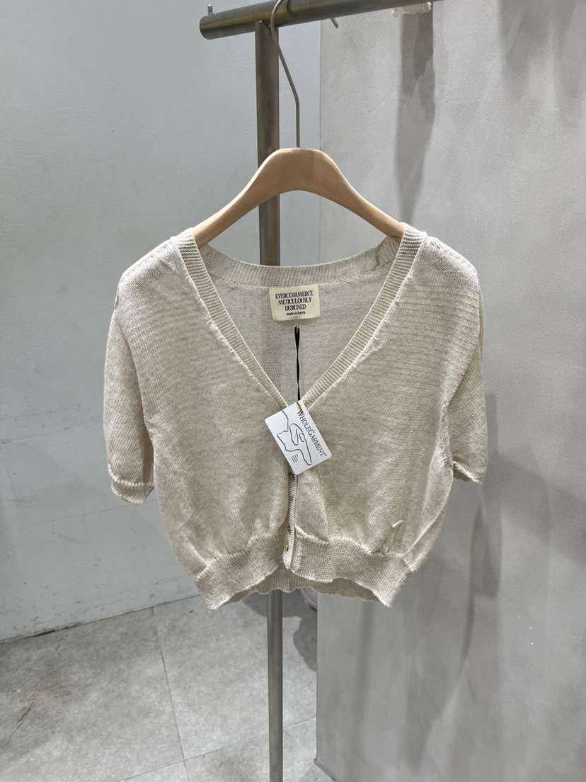 EVERCOMMERCE METICULOUSLY DESIGNED韓國直郵㊣女裝新款職業針織衫EVERCOMMERCE METICULOUSLY DESIGNED針織衫