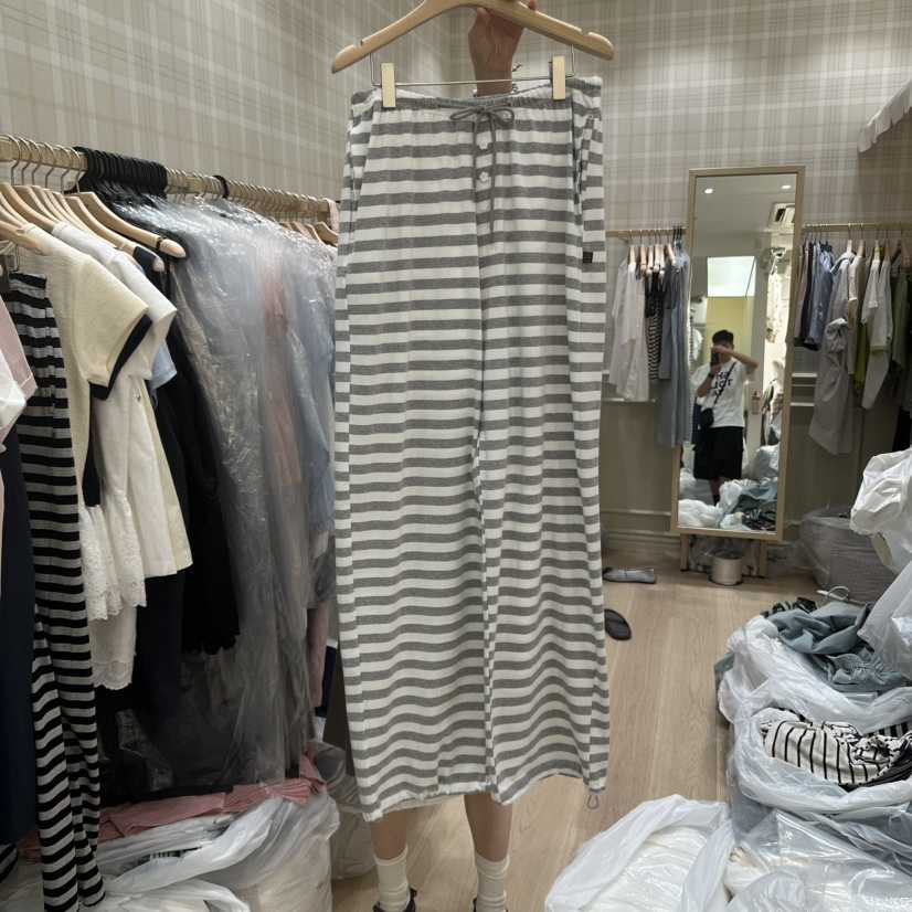 OURMOMENT東大門㊣代購女士新品時尚推薦人氣25春夏真品休閑褲OURMOMENT休閑褲
