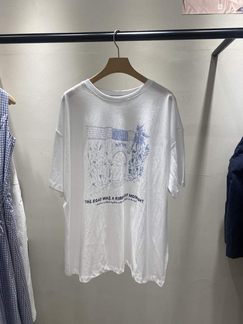 BOUTIQUE SEOUL-P韓國直郵㊣女裝新款熱賣推薦職業人氣T恤But ton/BOUTIQUE SEOULT恤