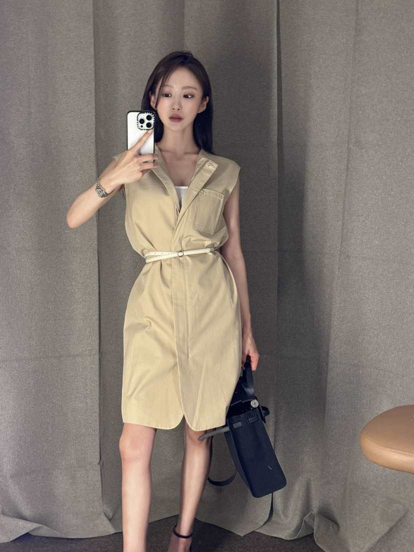 AWESOME-L韓國代購㊣女裝新品推薦人氣套裝含腰帶拉鏈套裝AWESOME-L套裝