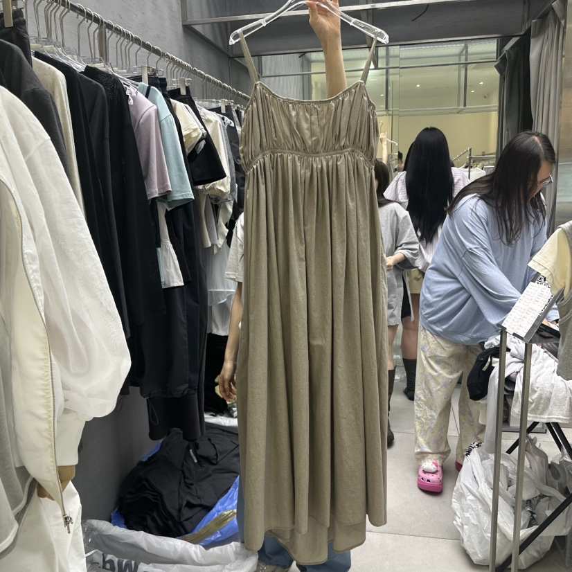 UOOV東大門㊣直郵女裝新品真品職業人氣25春夏休閑熱賣連衣裙UOOV連衣裙