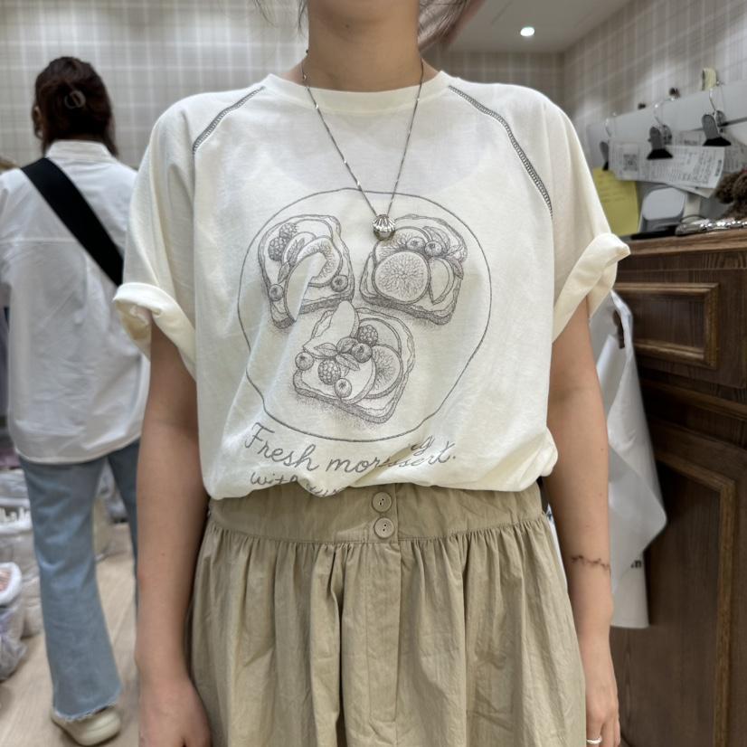 OURMOMENT東大門㊣直郵女士新品真品時尚推薦職業熱賣休閑T恤OURMOMENTT恤