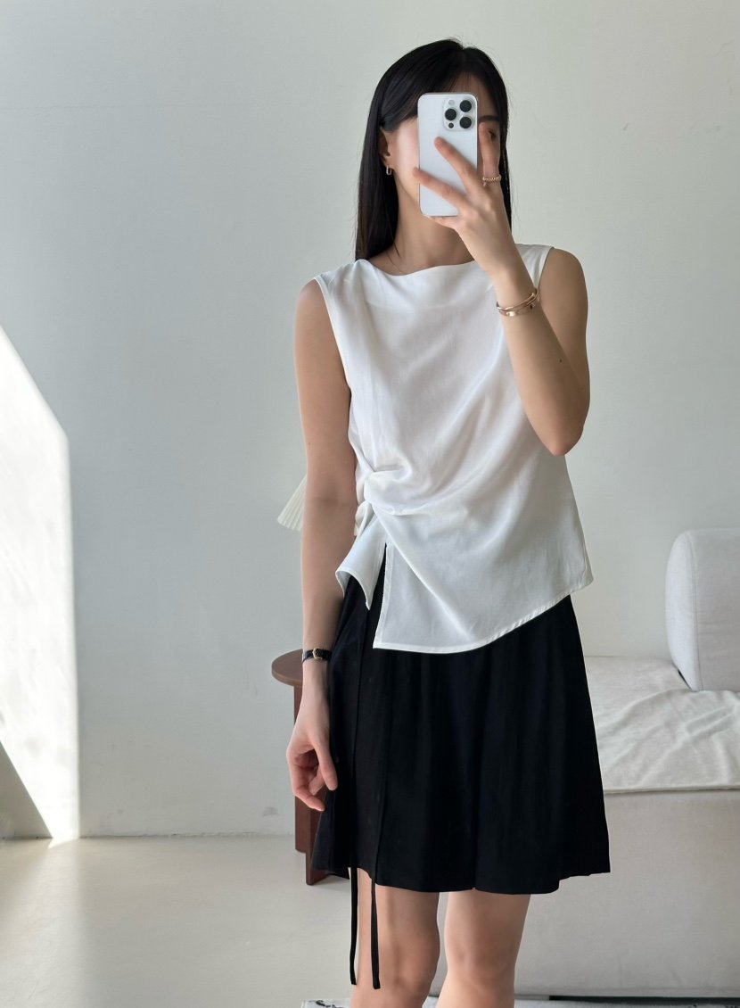 LE VASE東大門㊣直郵女裝新款人氣休閑熱賣25春夏吊帶背心LE VASE吊帶/背心