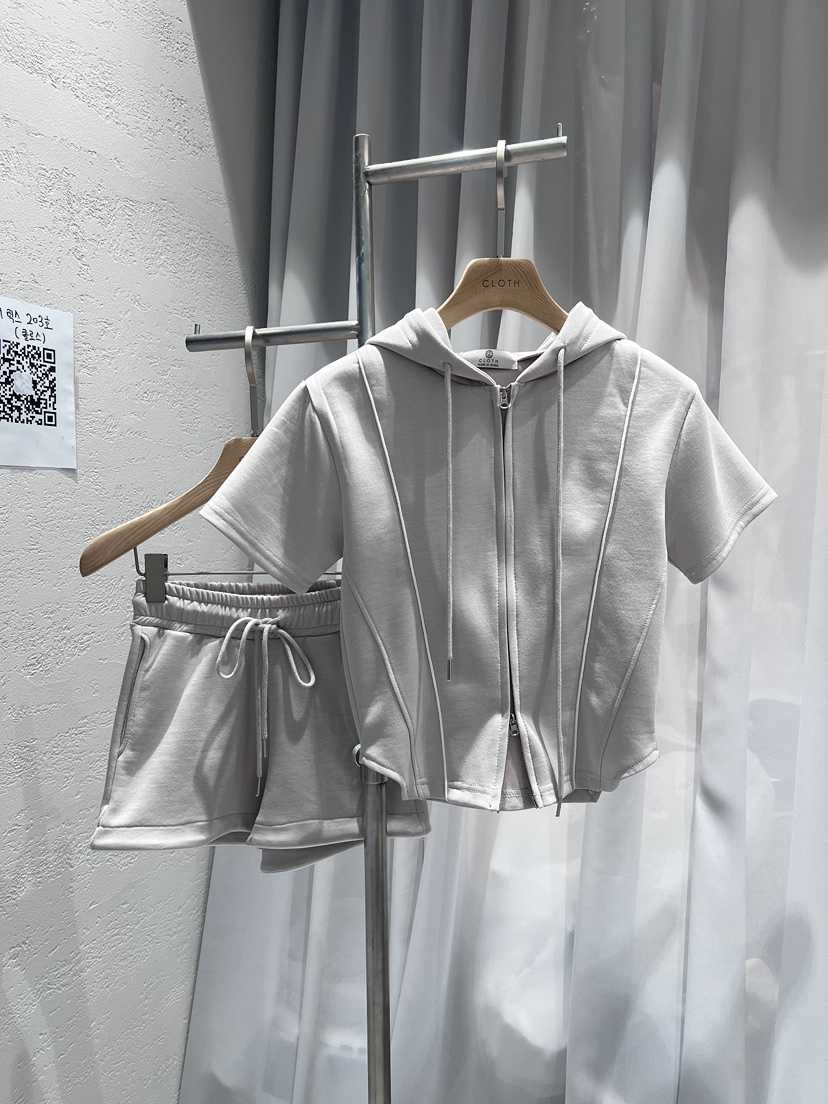 CLOTH韓國直郵㊣女裝新款職業推薦熱賣休閑真品套裝套裝連帽CLOTH套裝