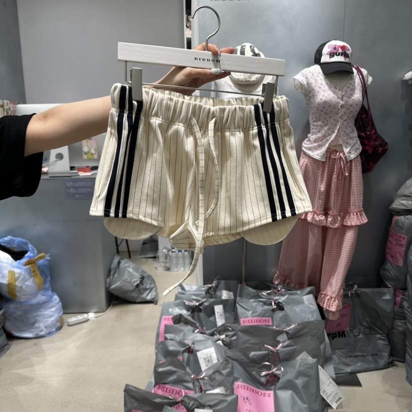 RIBBON韓國代購㊣女裝新款時尚熱賣休閑真品職業推薦人氣短褲RIBBON短褲