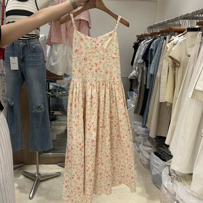 MELO韓國代購㊣女裝新品熱賣時尚真品25春夏推薦休閑連衣裙MELO連衣裙