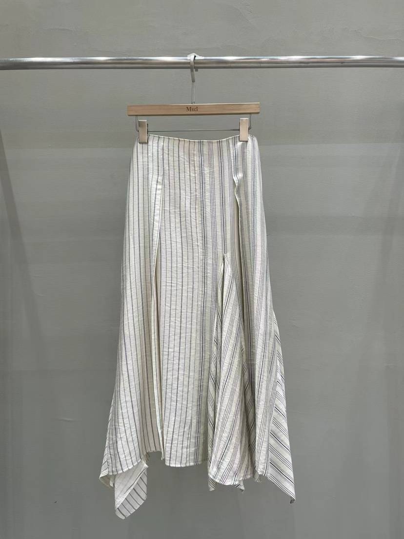 MU i韓國直郵㊣女士新品休閑真品熱賣人氣半身裙中短裙條紋Mu:i-Q半身裙/中短裙