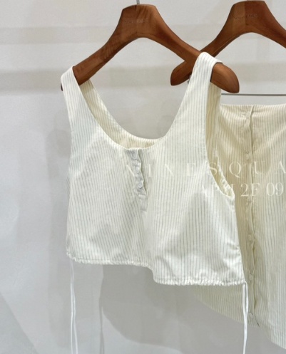 NINESQUARED東大門㊣直郵女裝新品25春夏時尚職業熱賣吊帶背心NINESQUARED吊帶/背心