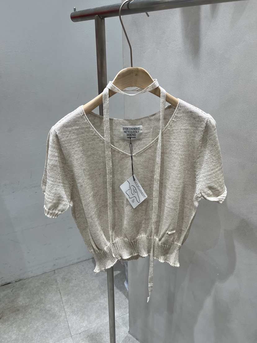 EVERCOMMERCE METICULOUSLY DESIGNED東大門㊣直郵女士新款休閑針織衫含脖帶EVERCOMMERCE METICULOUSLY DESIGNED針織衫