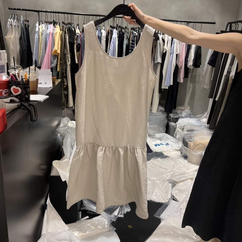 TUG東大門㊣代購女士新品時尚熱賣推薦真品25春夏人氣連衣裙TUG連衣裙