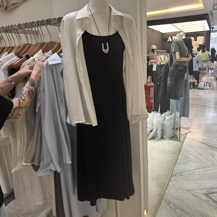 MELO韓國代購㊣女裝新品時尚真品人氣職業熱賣推薦休閑套裝MELO套裝
