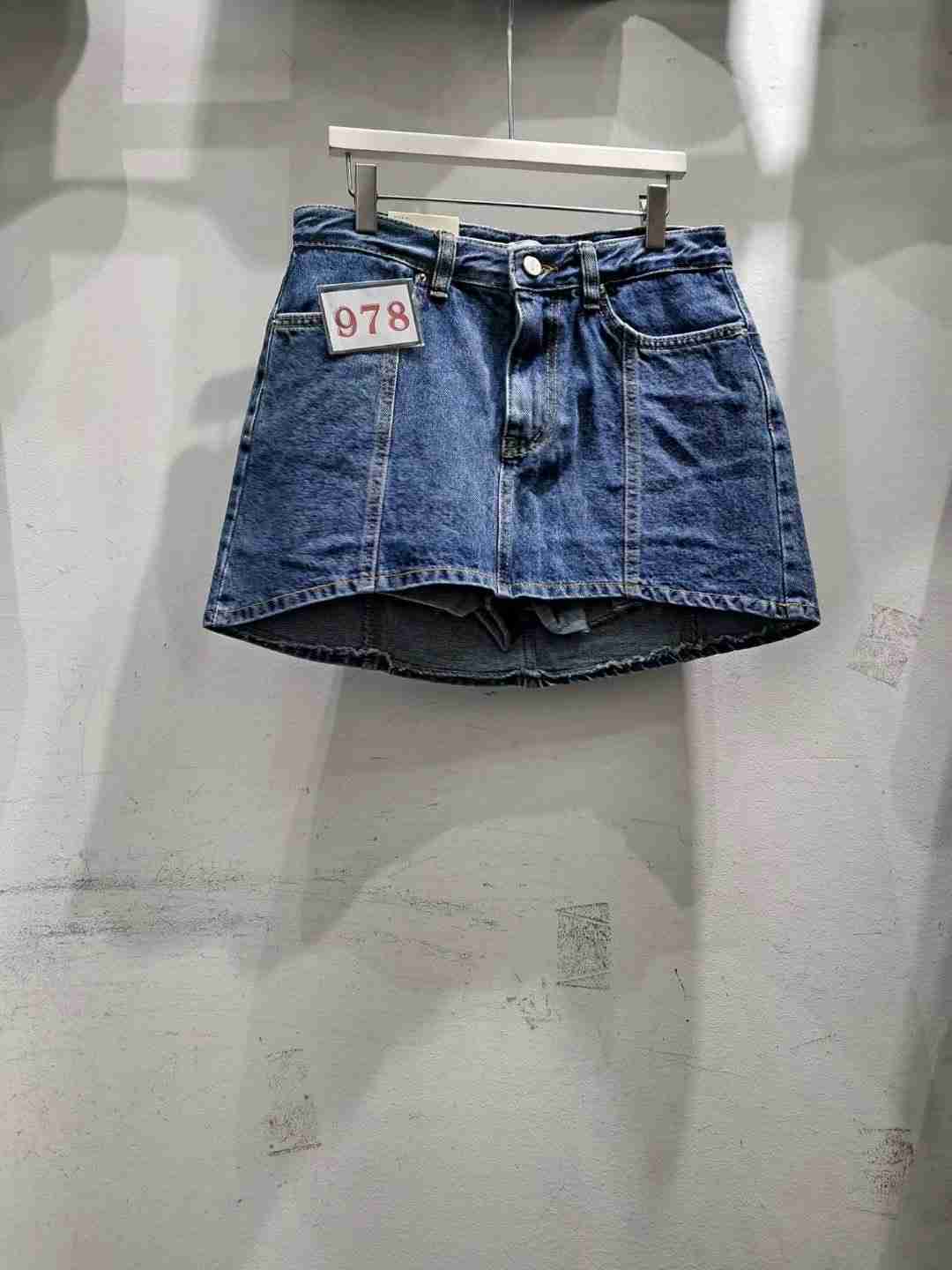 WIZ2韓國直郵㊣女士新品休閑真品推薦25春夏時尚人氣職業裙褲WIZ2裙褲
