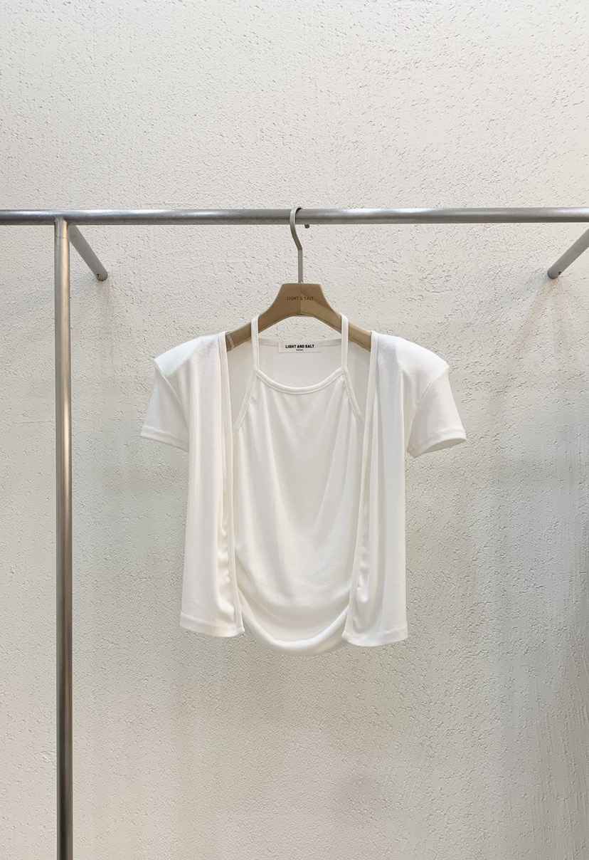 LIGHT AND SALT東大門㊣代購女裝新品25春夏T恤掛脖開衫奶油色假兩件LIGHT AND SALTT恤
