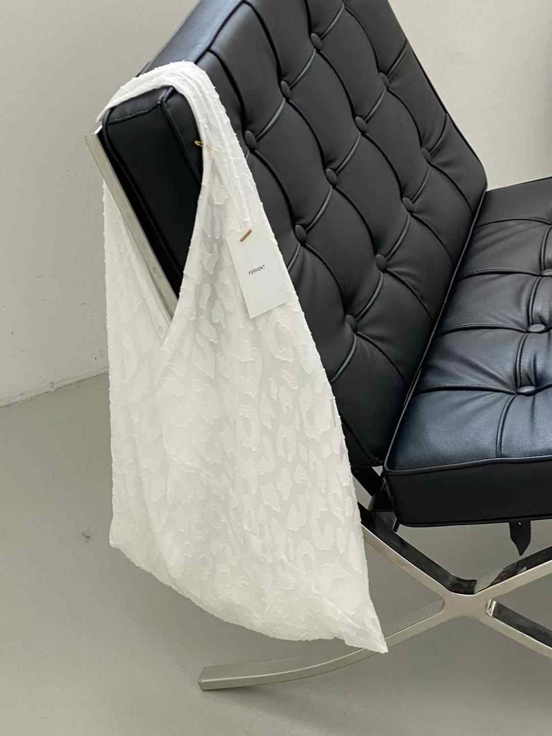 FERVENT東大門㊣直郵女裝新款時尚25春夏推薦熱賣單肩斜跨包FERVENT單肩/斜跨包