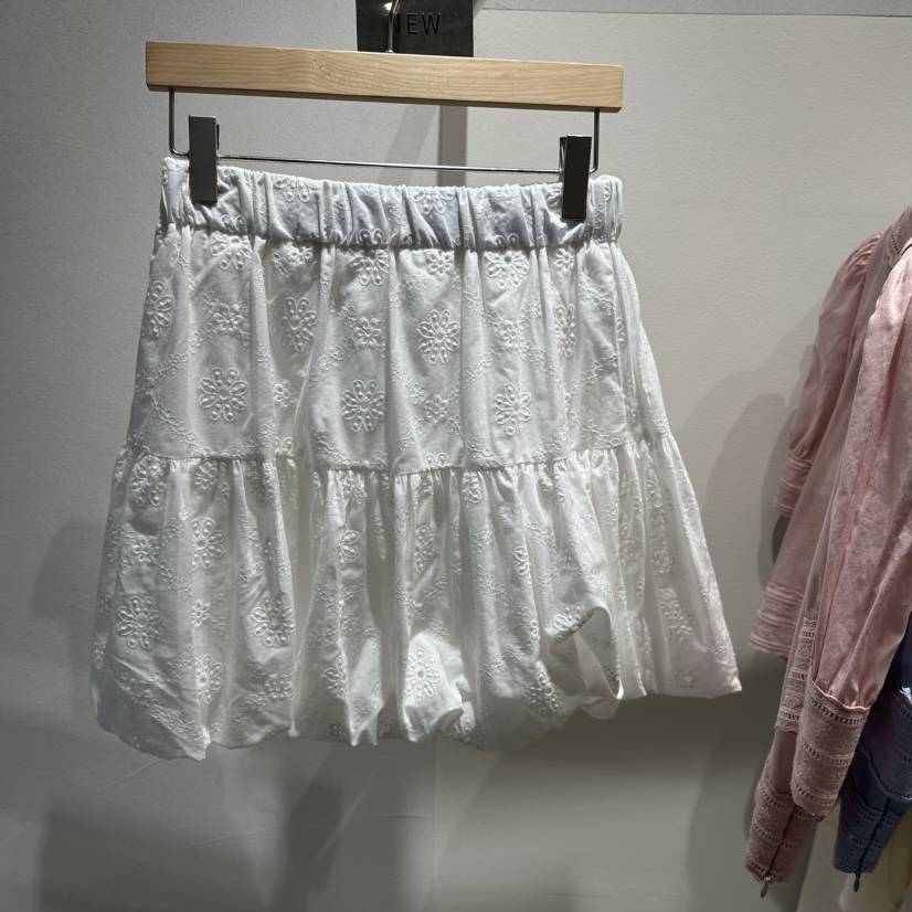 ROOM K-P韓國代購㊣女裝新款熱賣25春夏休閑真品短裙刺繡ROOM K短裙