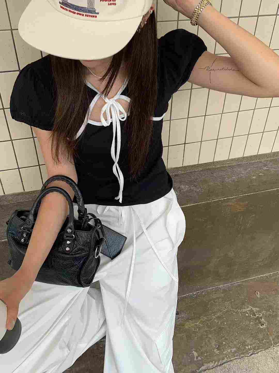 ONDA東大門㊣實拍女裝新品熱賣職業時尚推薦真品人氣25春夏T恤ONDAT恤
