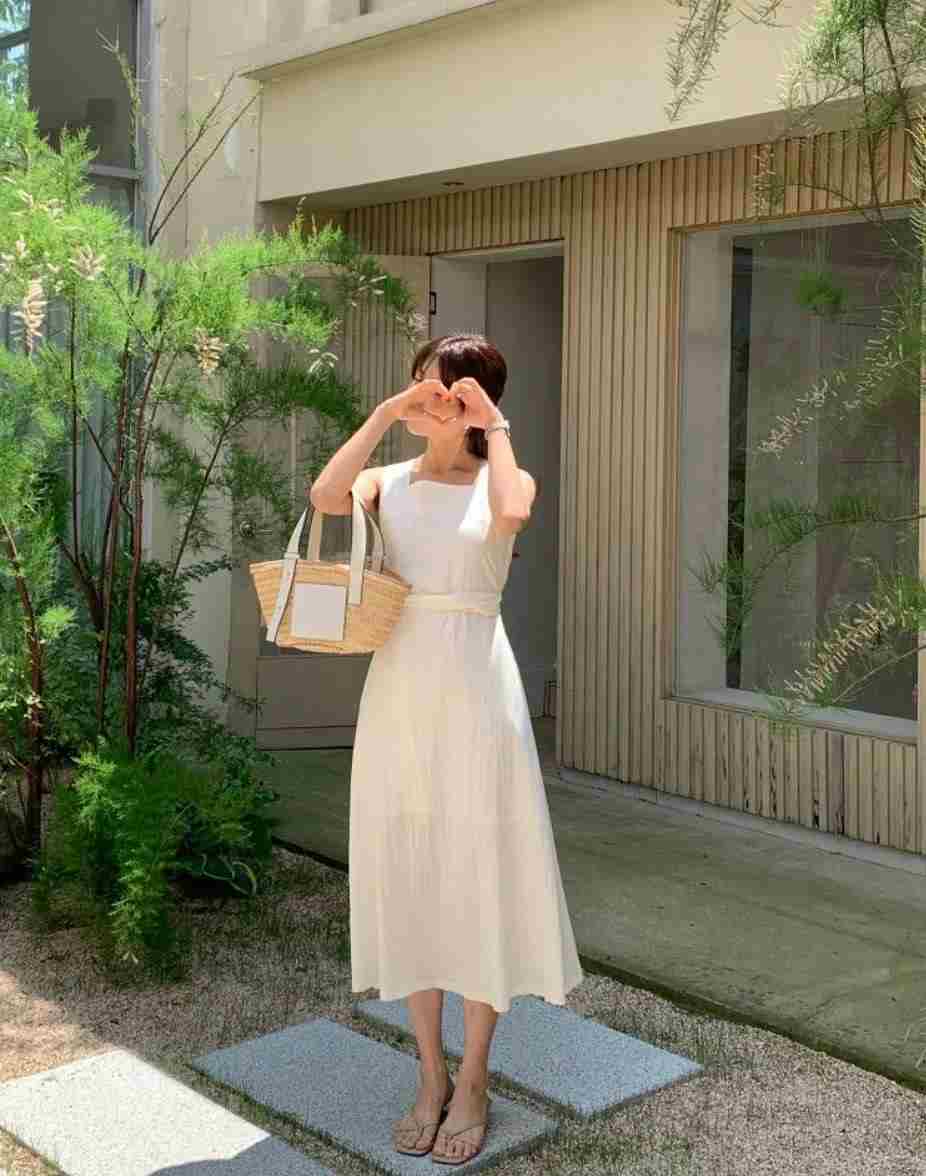 ON-NI-언니-T東大門㊣直郵女士新款人氣時尚熱賣25春夏連衣裙ON-NI連衣裙