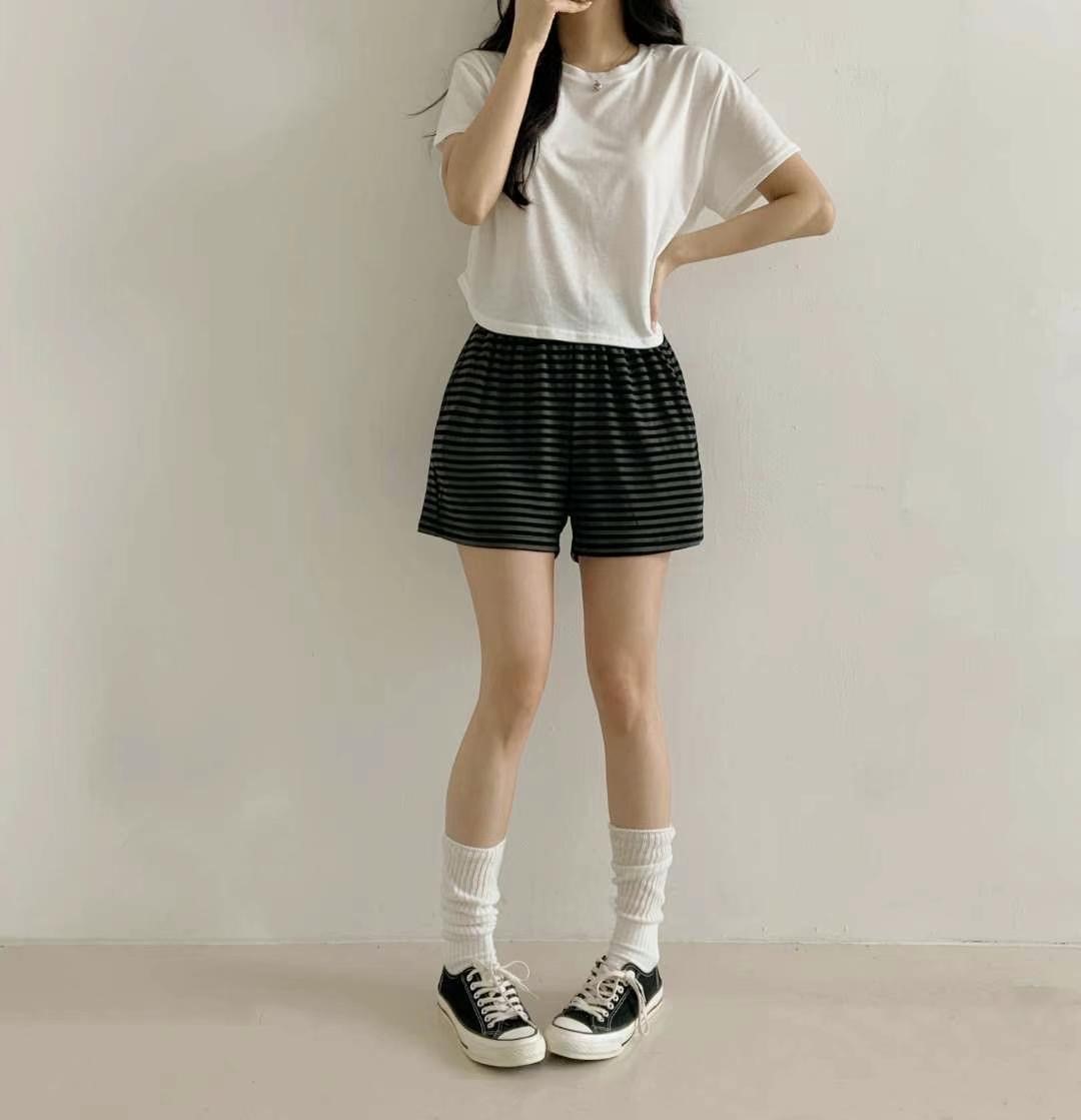 WOO SUNG韓國直郵㊣女士新款人氣職業熱賣25春夏短褲單排扣WOO SUNG短褲