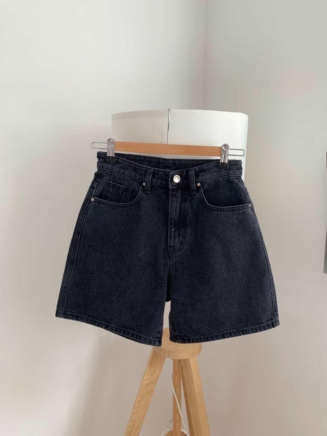SELECT東大門㊣實拍女裝新品25春夏休閑職業真品推薦熱賣短褲E.L.E/ASHER短褲