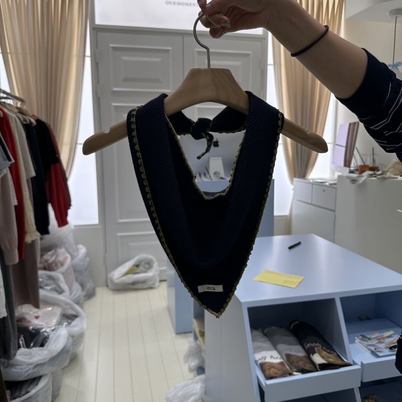 OURMOMENT東大門㊣代購女裝新款推薦時尚真品熱賣人氣圍巾披肩OURMOMENT圍巾/披肩
