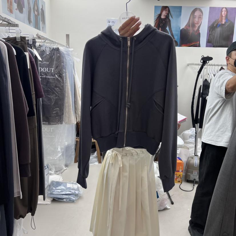 SOLD OUT東大門㊣代購女士新品時尚休閑熱賣推薦職業衛衣拉鏈SOLD OUT衛衣