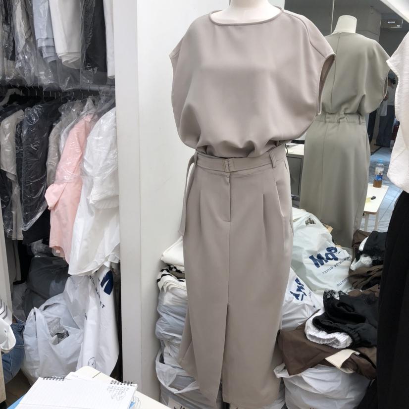 MOI-A韓國直郵㊣女裝新品熱賣人氣職業休閑真品連衣裙含腰帶MOI-A連衣裙