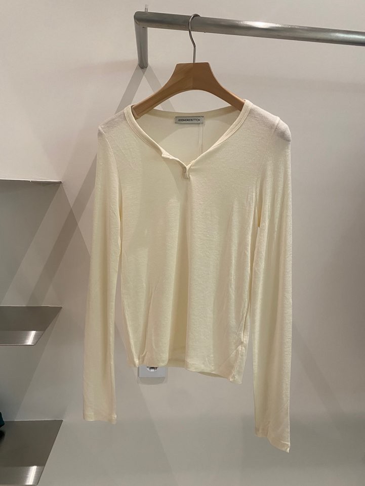 BOUTIQUE SEOUL-P韓國直郵㊣女士新款25秋冬時尚推薦長袖T恤ANDMORE BUTTON長袖T恤