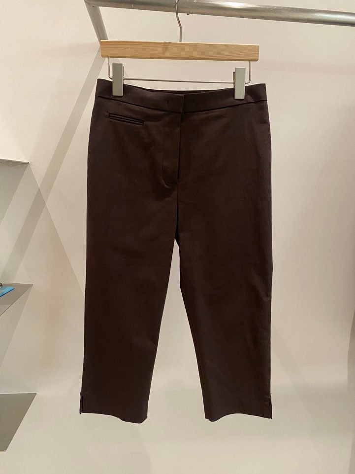 BOUTIQUE SEOUL-P東大門㊣代購女裝新品推薦打底褲鯊魚褲ANDMORE BUTTON打底褲/鯊魚褲