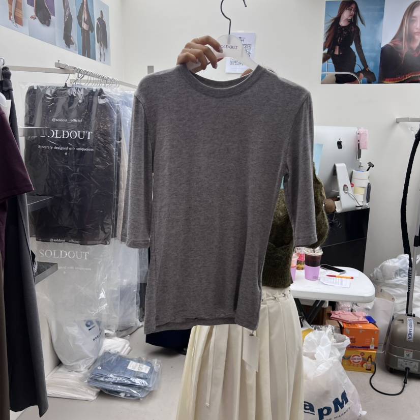 SOLD OUT韓國直郵㊣女裝新品25秋冬推薦時尚休閑職業人氣T恤SOLD OUTT恤