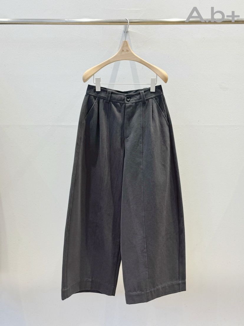 AUTUMN BEIGE PLUS東大門㊣直郵女士新品25秋冬人氣牛仔褲AUTUMN BEIGE PLUS牛仔褲