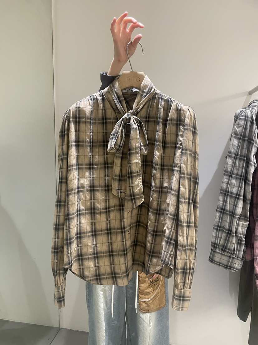 VAULT韓國直郵㊣女士新品推薦人氣熱賣職業時尚襯衫蕾絲衫格紋VAULT襯衫/蕾絲衫