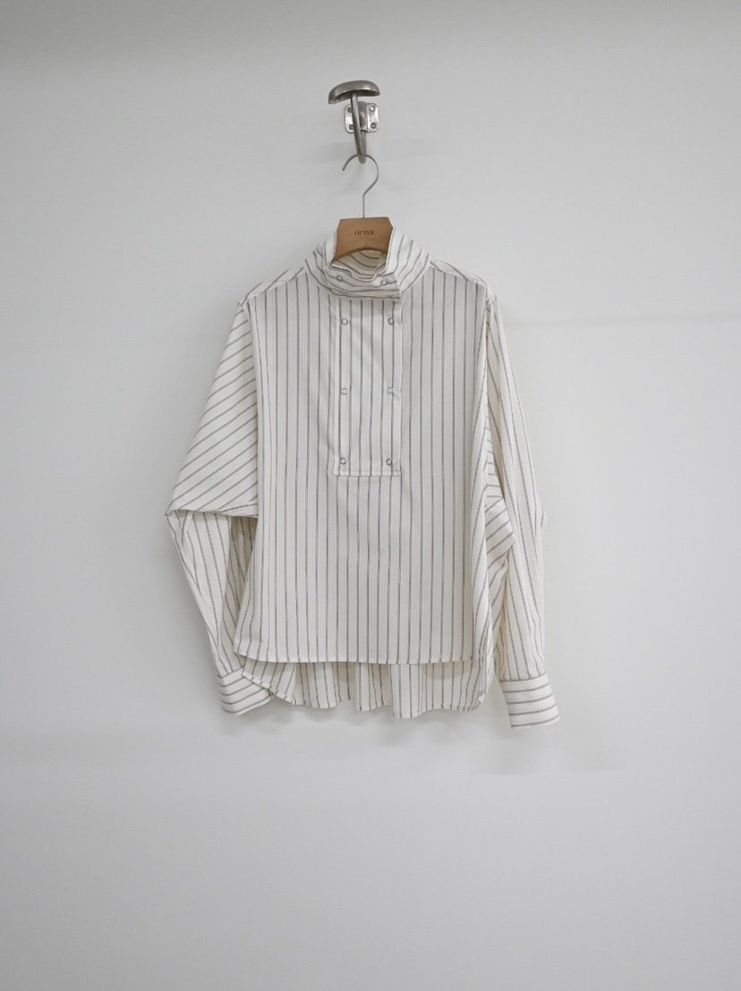 OP PER東大門㊣直郵女裝新品時尚25秋冬熱賣襯衫蕾絲衫高領OPPER-simplebeige襯衫/蕾絲衫