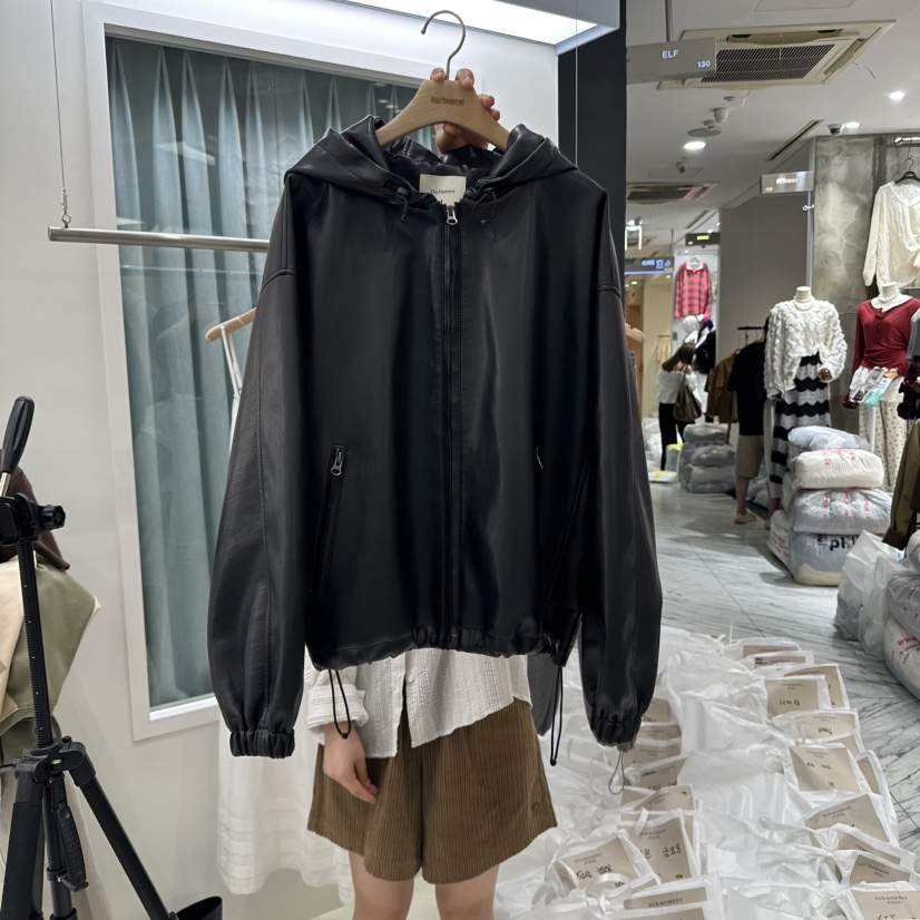 OURMOMENT東大門㊣實拍女裝新品職業人氣推薦真品休閑皮衣皮革OURMOMENT皮衣
