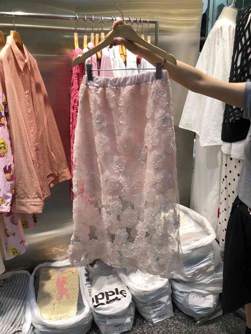MENDL S東大門㊣實拍女裝新款時尚真品推薦熱賣長裙刺繡透視MENDL S長裙