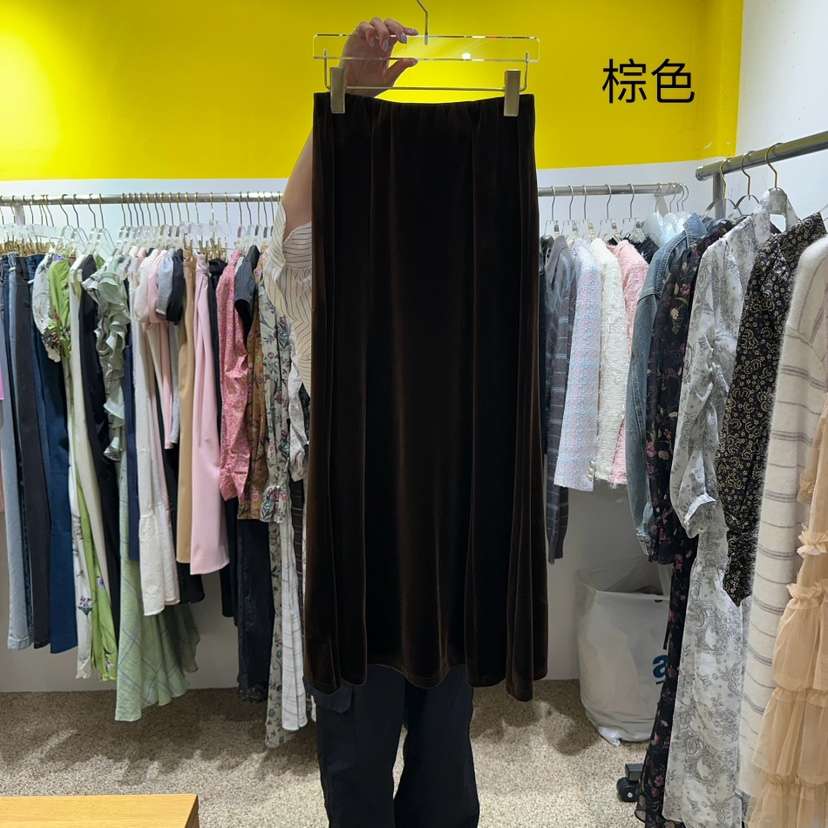 LE MASTERPLACE韓國直郵㊣女裝新款時尚熱賣推薦長裙天鵝絨Le masterpiece長裙