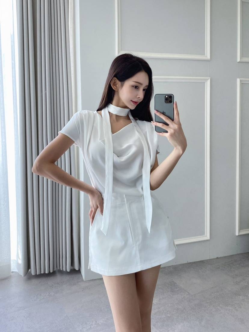 CLOTH韓國代購㊣女士新款職業真品推薦熱賣襯衫蕾絲衫含脖帶CLOTH襯衫/蕾絲衫