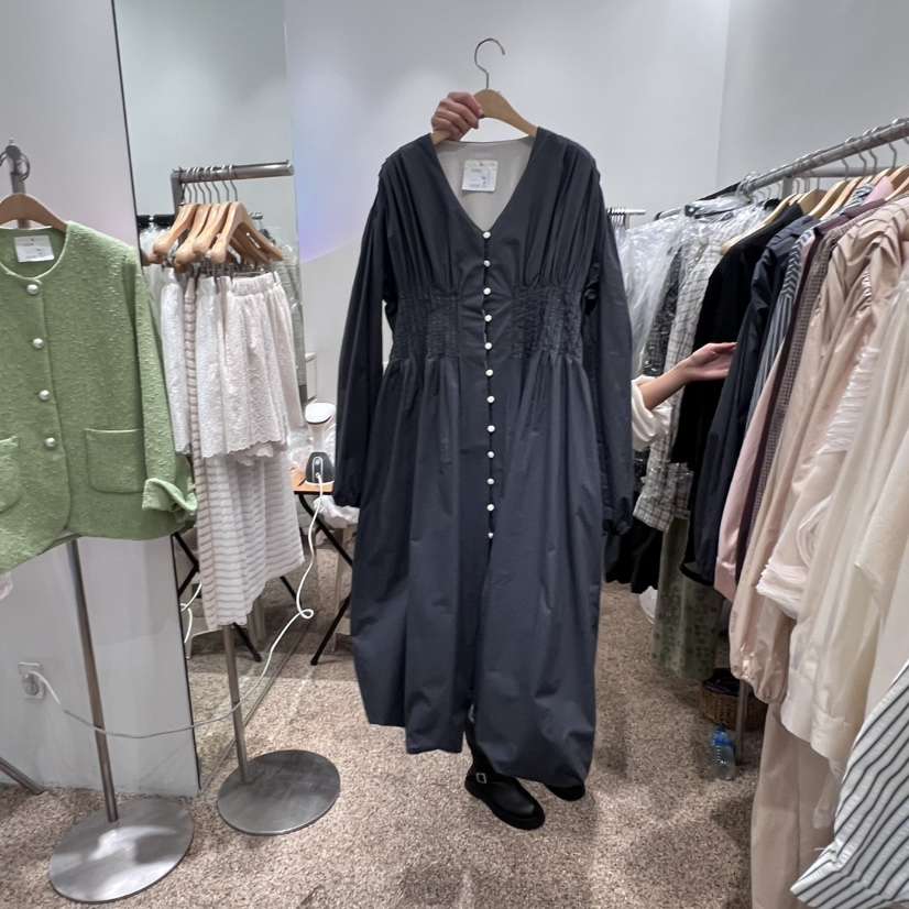 A韓國直郵㊣女裝新品推薦25秋冬人氣時尚休閑熱賣職業連衣裙A STORE連衣裙
