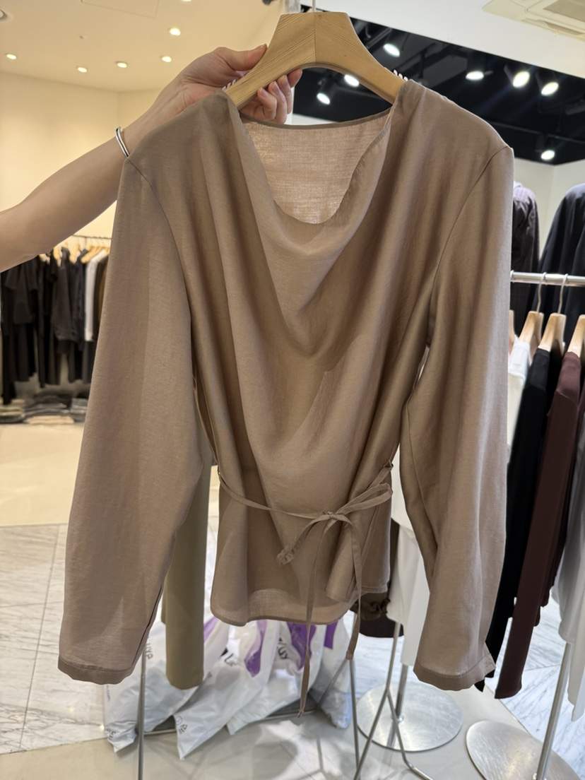 YIKHO STYLE東大門㊣代購女裝新品真品時尚襯衫蕾絲衫含腰繩YIKHO STYLE襯衫/蕾絲衫